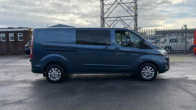 Ford Transit Custom 300 L2 Diesel Fwd 2.0 EcoBlue 130ps Low Roof D/Cab Limited Van